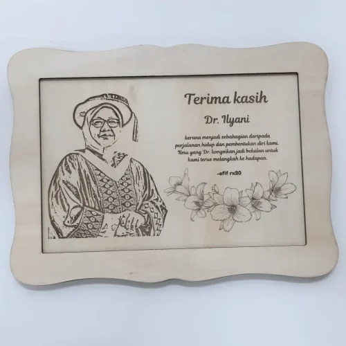 Wooden-Frame-for-polisas-student-Appreciation-gift