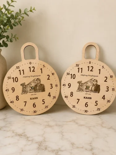 custom-engrave-clock-for-farewell-gift